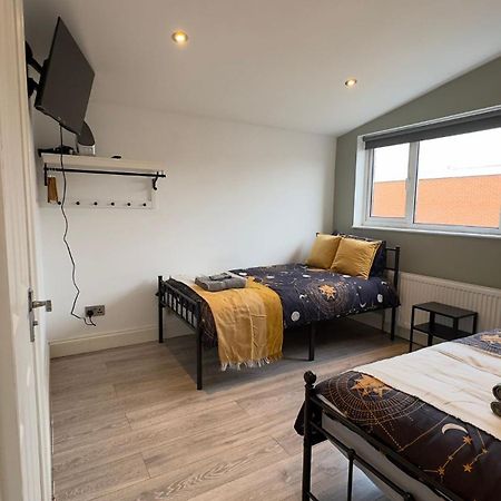 15 Min To Central London Guest Suites 22 외부 사진
