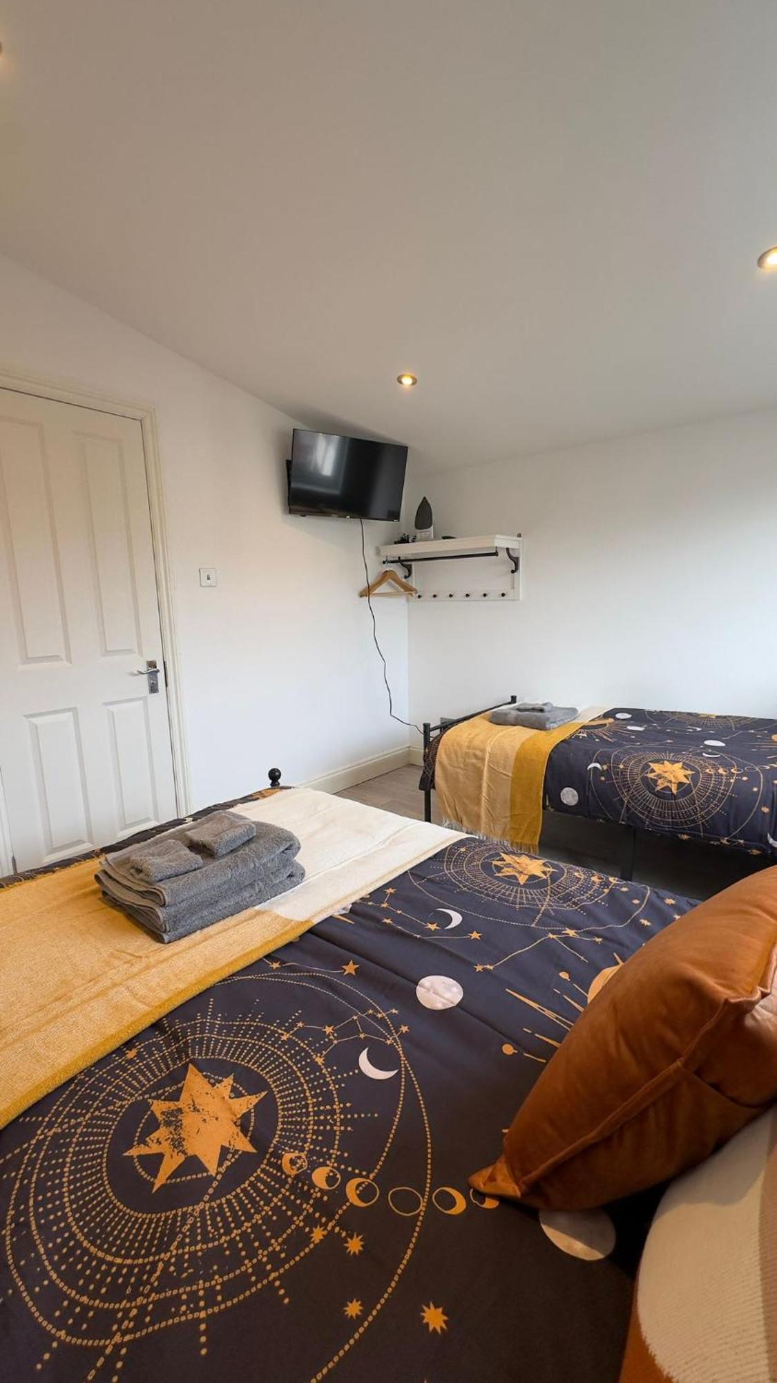 15 Min To Central London Guest Suites 22 객실 사진