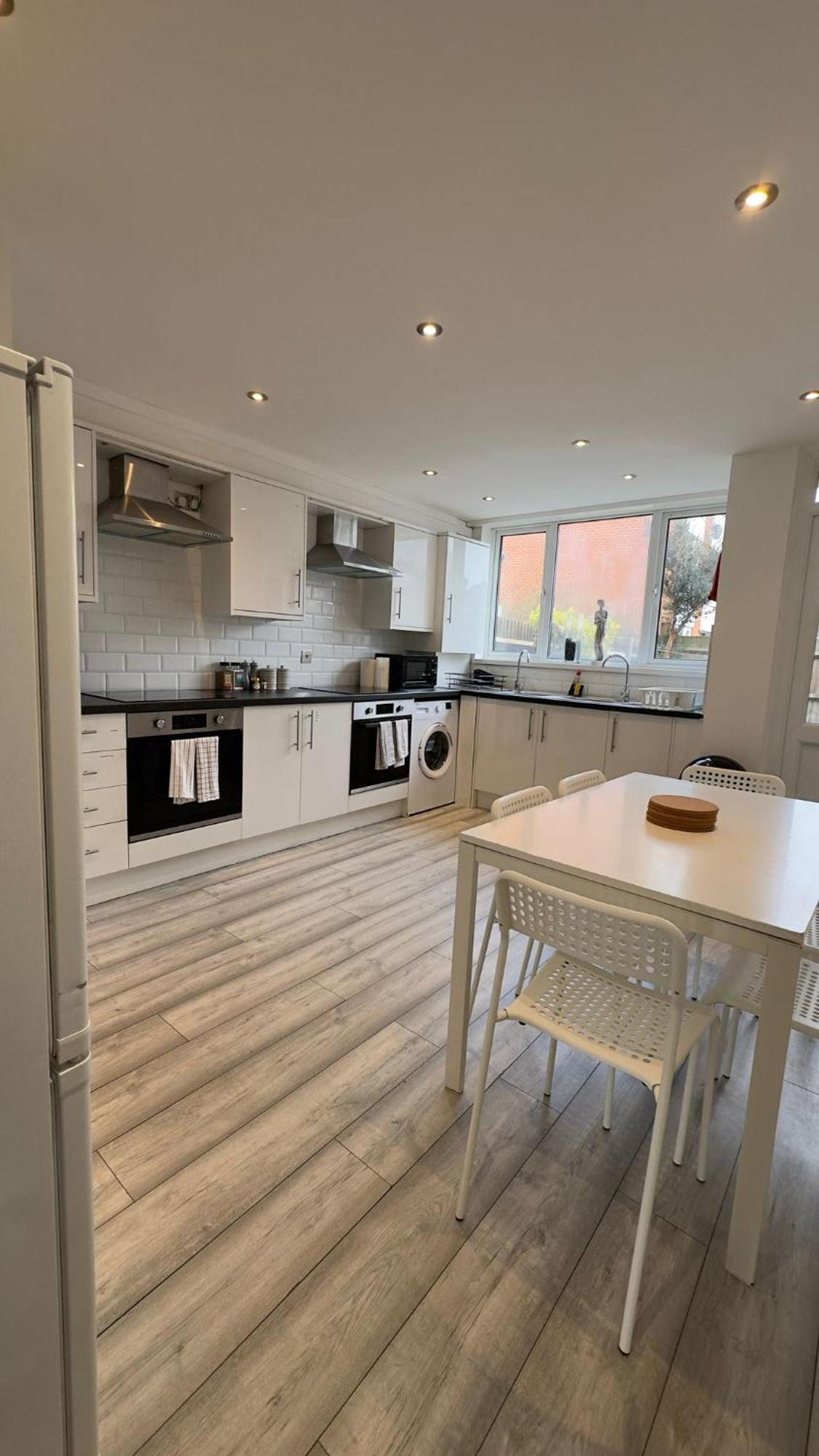 15 Min To Central London Guest Suites 22 외부 사진