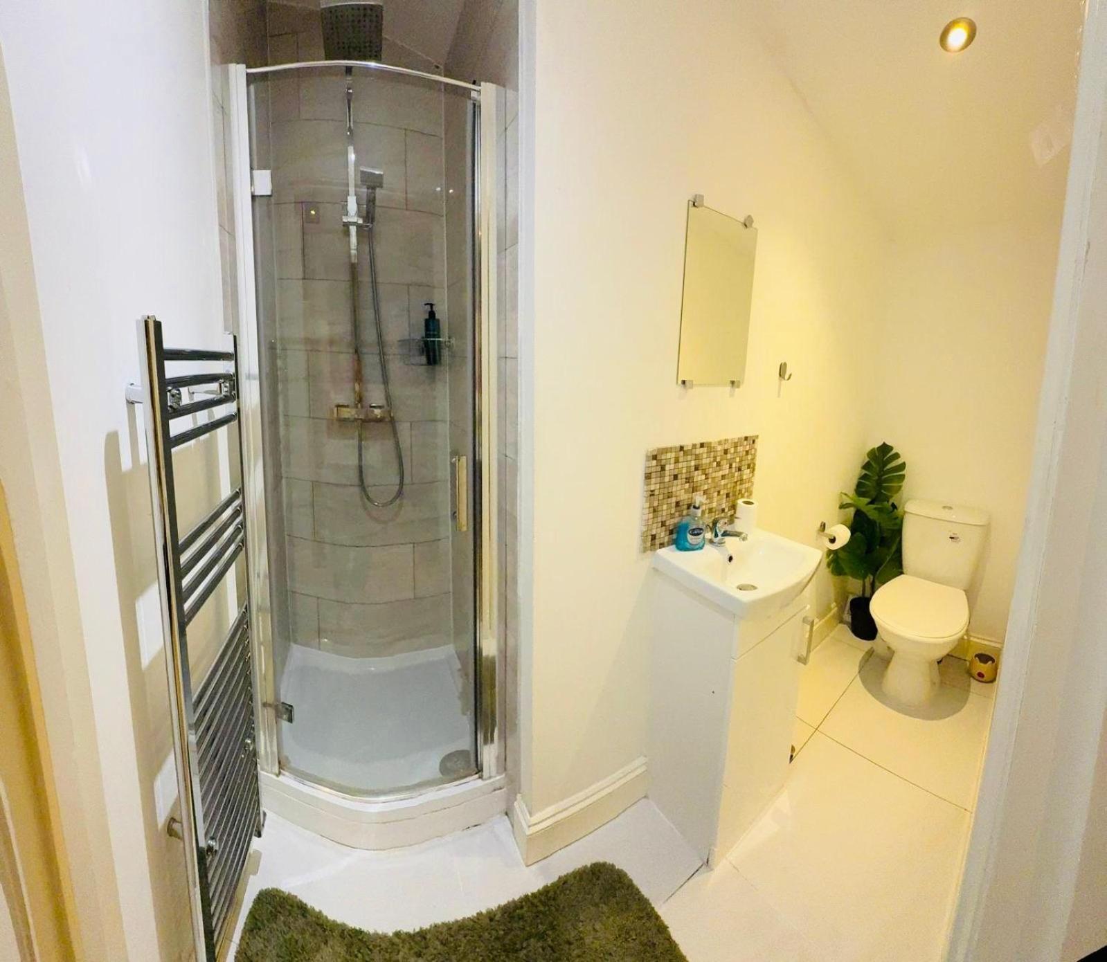 15 Min To Central London Guest Suites 22 객실 사진