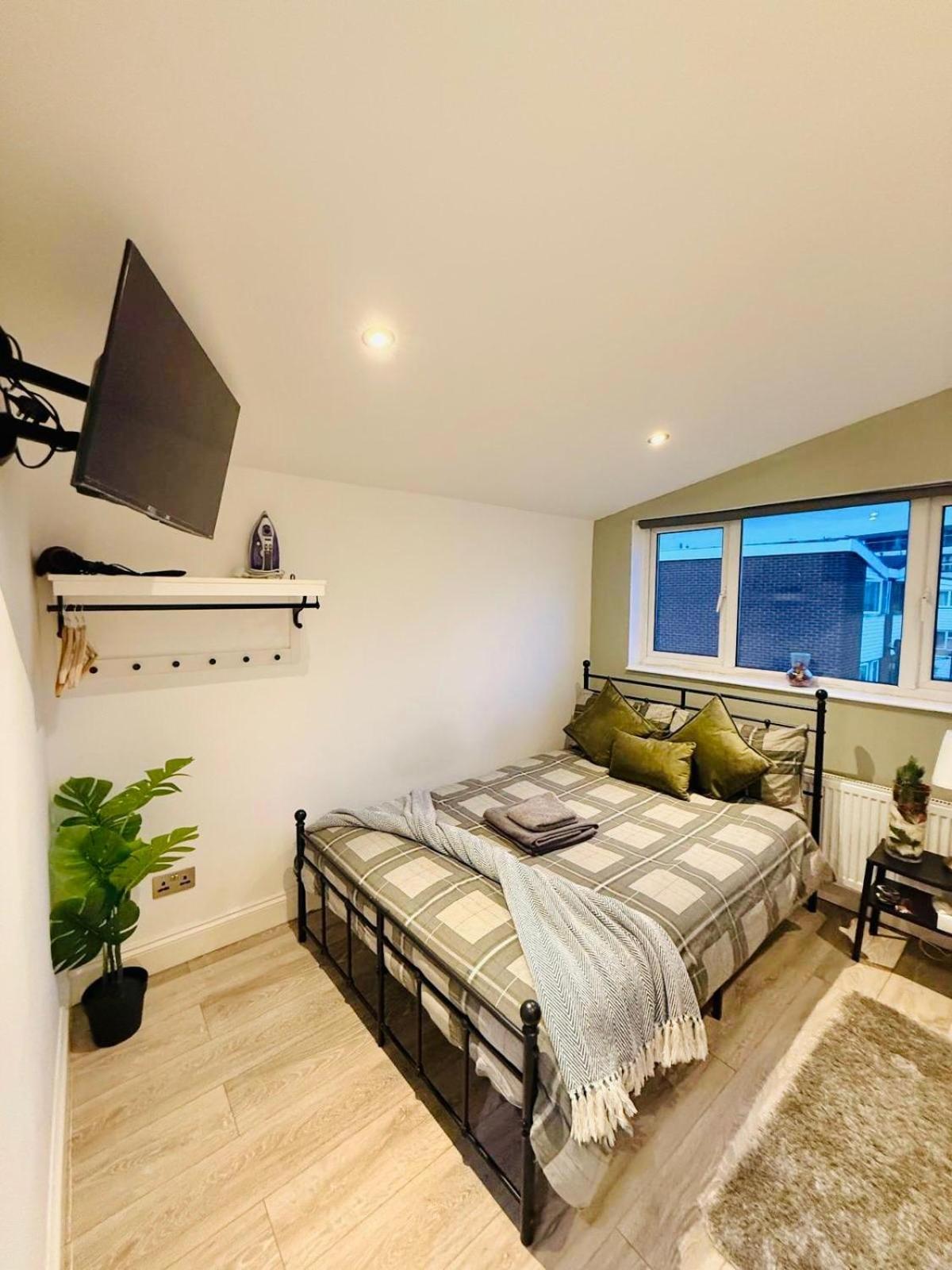 15 Min To Central London Guest Suites 22 객실 사진